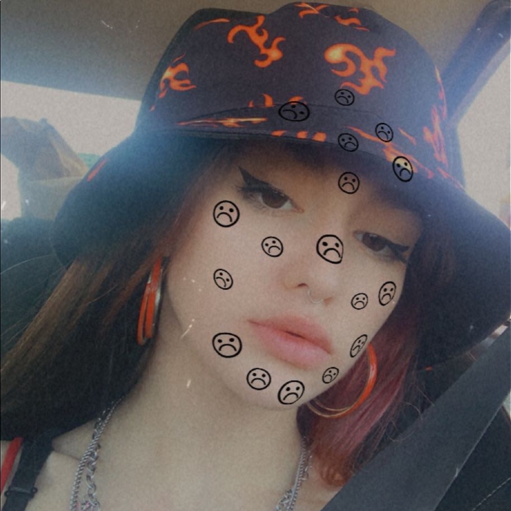 Meet your Posher, Dreama